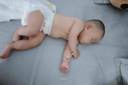 定州孕妇快生了肚子疼